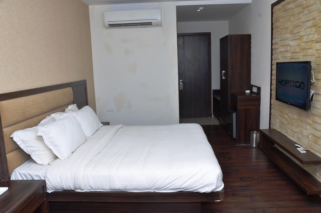 Hotel Fortune Blue Sikar Exterior foto